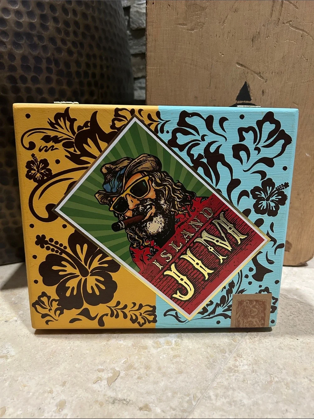 ISLAND JIM #2 Empty Cigar Box